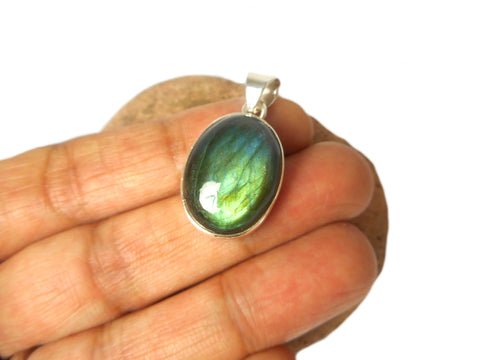 Fiery Oval LABRADORITE  Sterling Silver 925 Gemstone Pendant