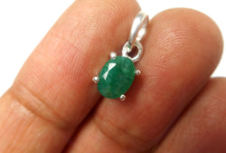 Small Green Oval EMERALD Sterling Silver 925 Gemstone Pendant Necklace